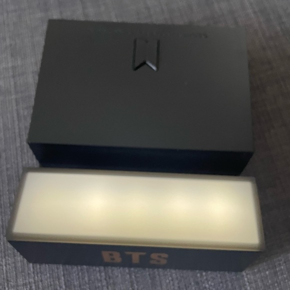 BTS merch box 8 full set - Picture 7 of 7